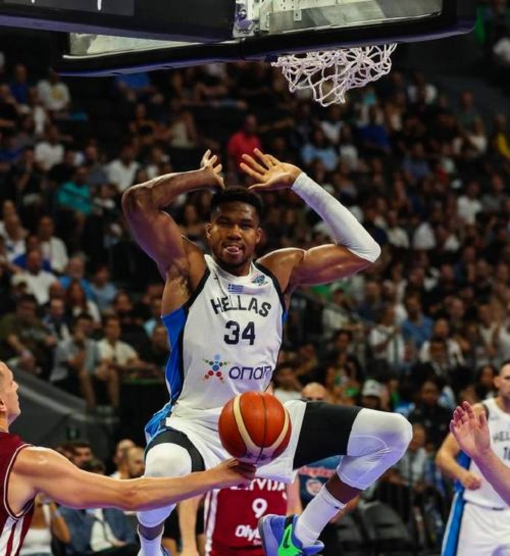 九游app平台窗口期密尔沃基雄鹿备战NBA季后赛，篮板制胜细节曝光，管理层满意，更衣室氛围转暖的简单介绍